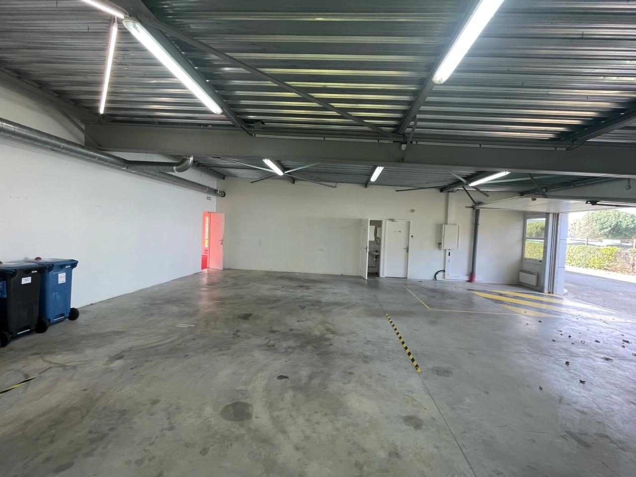 Local d'activité La Mézière 284m² Location local d'activité La Mézière Ille-et-Vilaine OLACT2530485 10